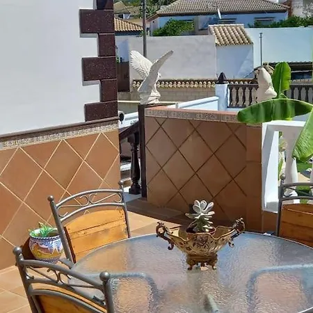 Completa Con Piscina En
