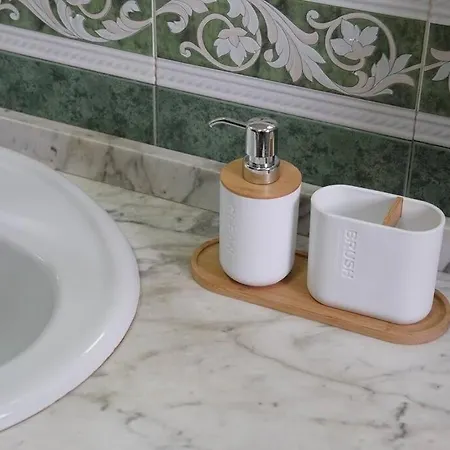 Completa Con Piscina En Villa